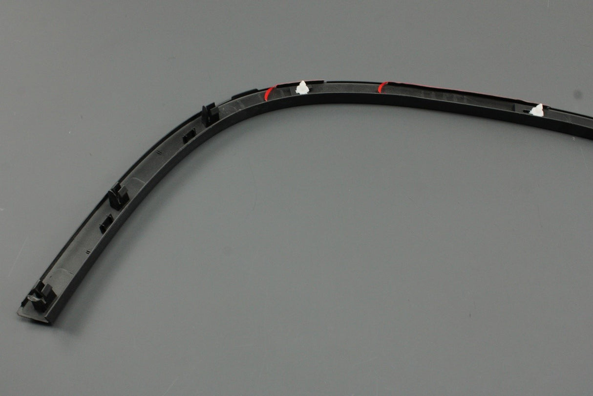 VW Tiguan 2008-2011 front wheel arch cover trim (right) 5N0854732A 9B9