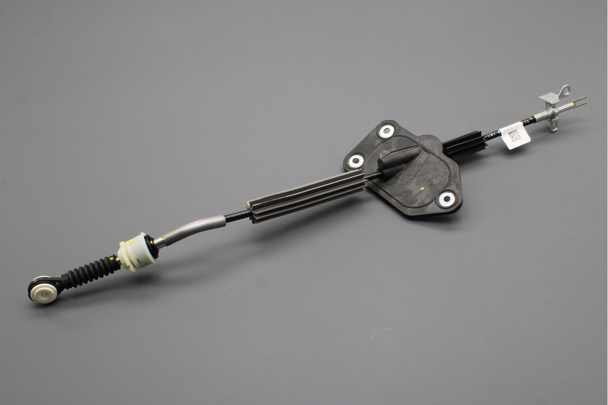 VW Transporter T6.1 20-24 RHD auto DSG gear shifter cable 7L2713265B, view 1