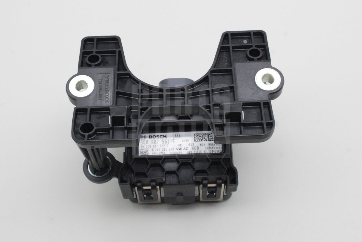 VW Passat B8 Skoda Superb 2015-2024 front ACC radar sensor 3Q0907561E