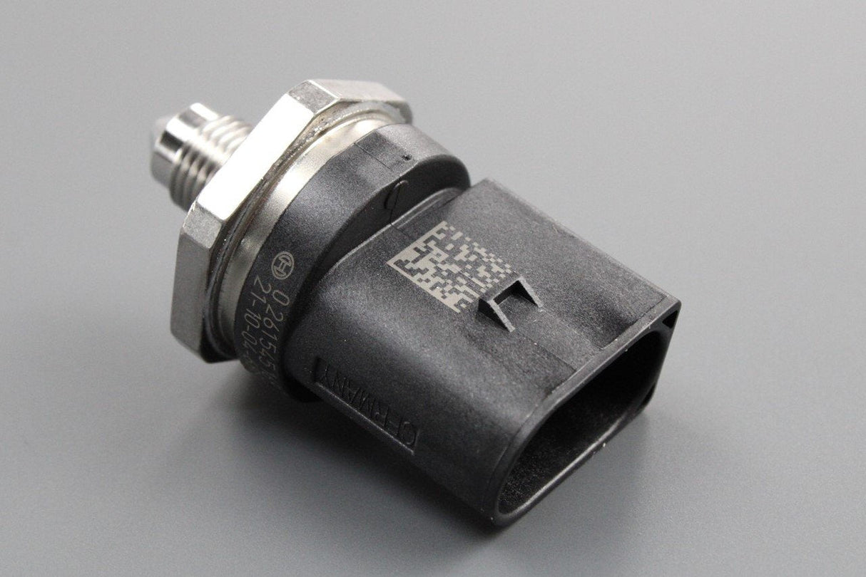 VW Golf Audi A3 Skoda SEAT 1.0 TSI fuel rail pressure sensor 05E906054A