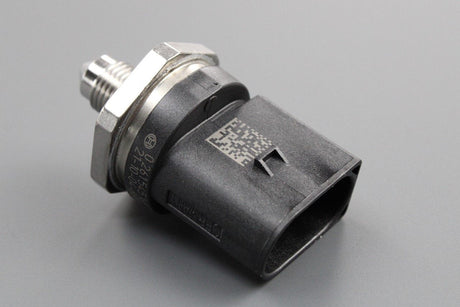 VW Golf Audi A3 Skoda SEAT 1.0 TSI fuel rail pressure sensor 05E906054A