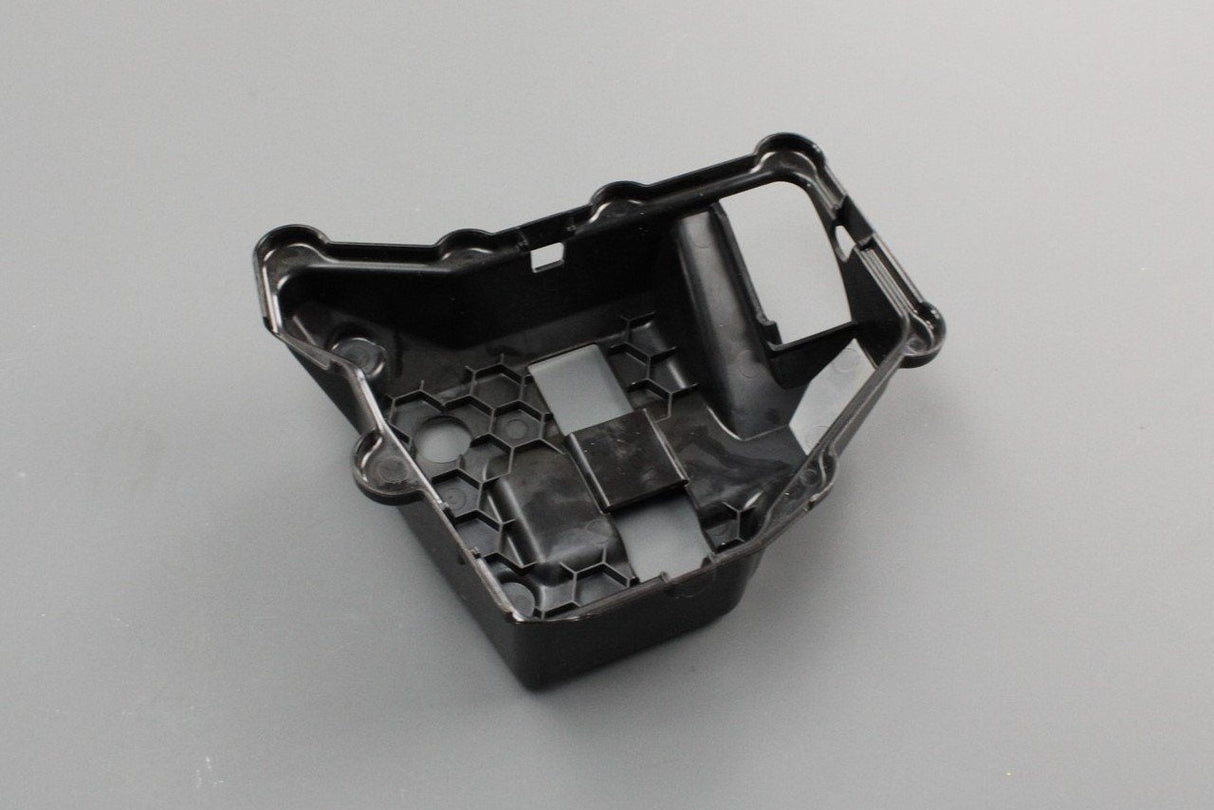 VW Polo Audi A3 Q2 Skoda SEAT Leon oil separator cover (1.0L) 04C103729