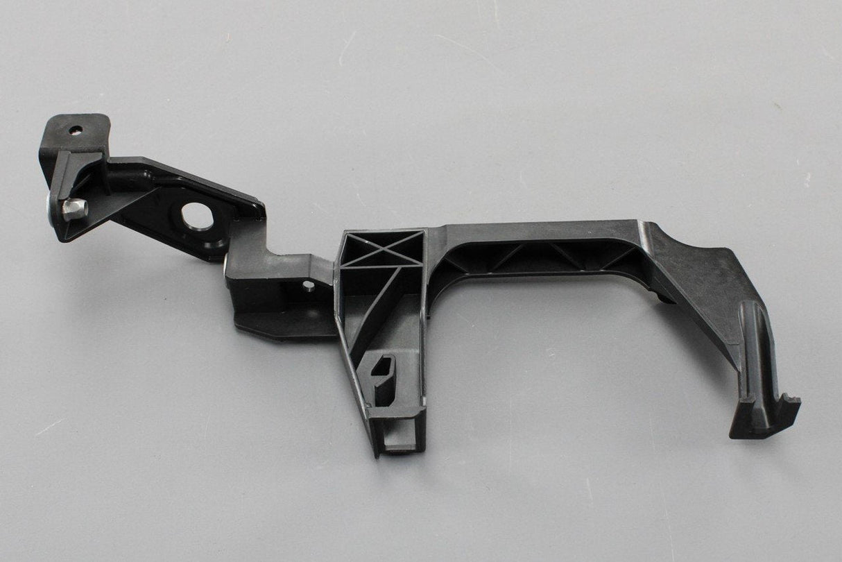 Skoda Superb 3V 2015-21 front panel bracket guide (left) 3V0805307