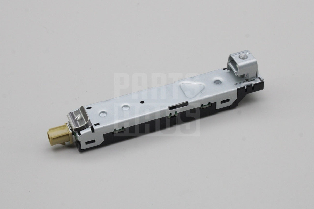 Skoda Karoq 2018-on screen aerial impedance converter (AM/FM) 57A035577