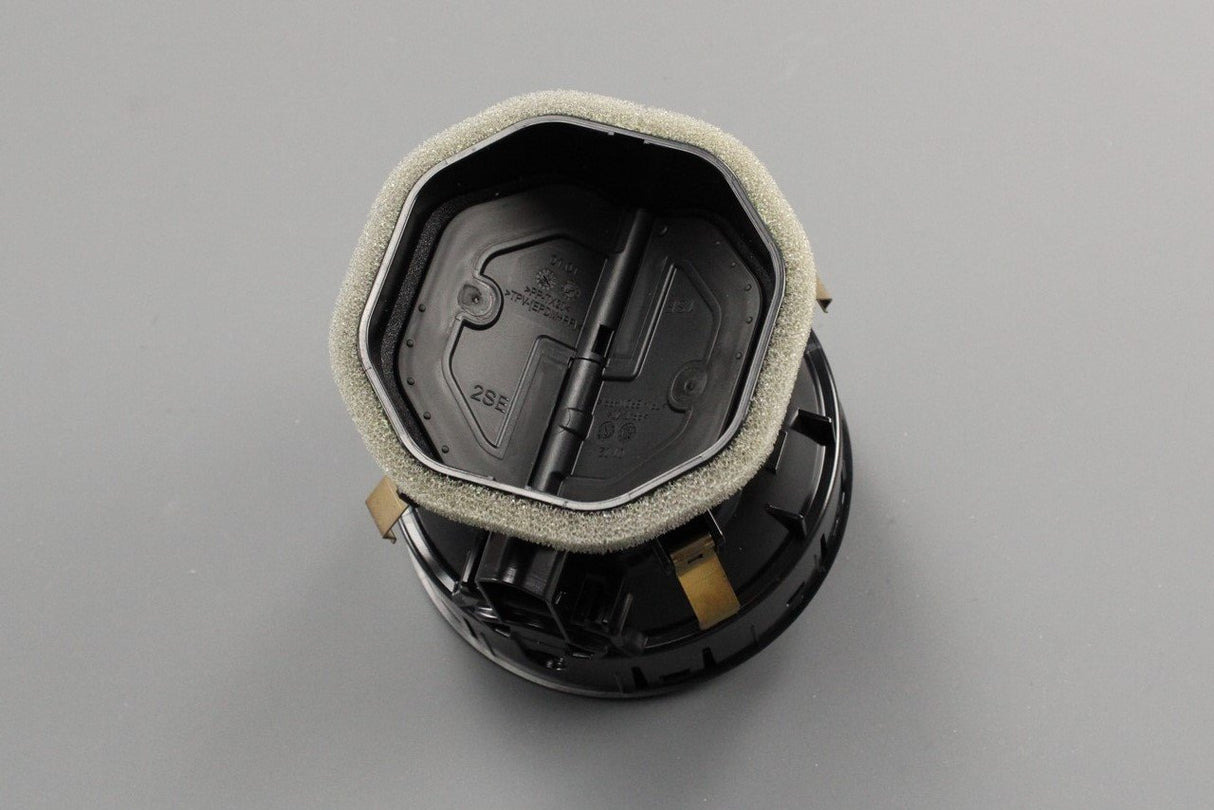 Mercedes-Benz dashboard air vent (outer) A4478300054649051