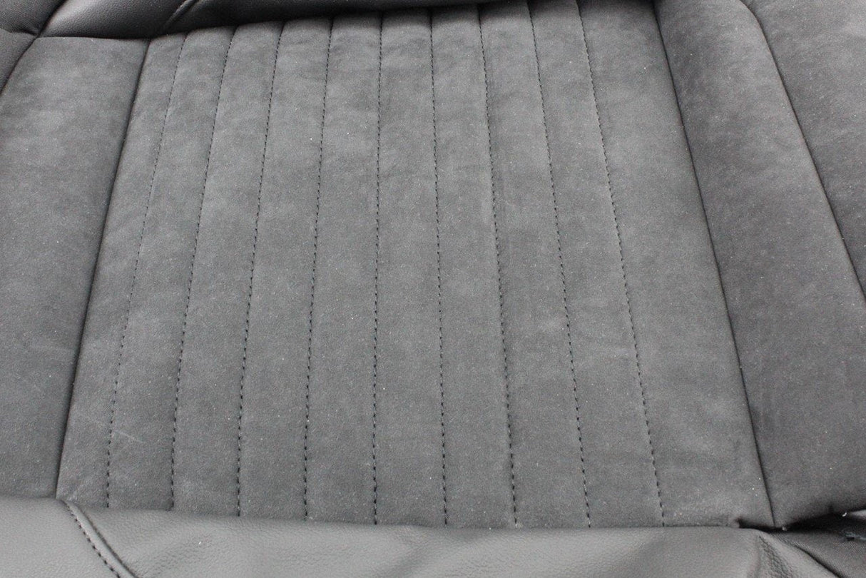 VW Passat B8 2015- Front right drivers seat base cover 3G0881406EK KWW