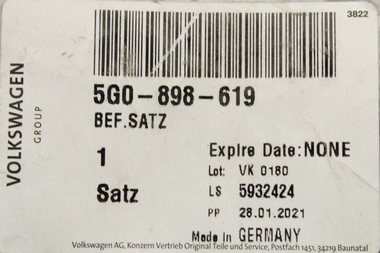 VW Golf MK7 MK7.5 13-20 front door attachment fixing kit set 5G0898619