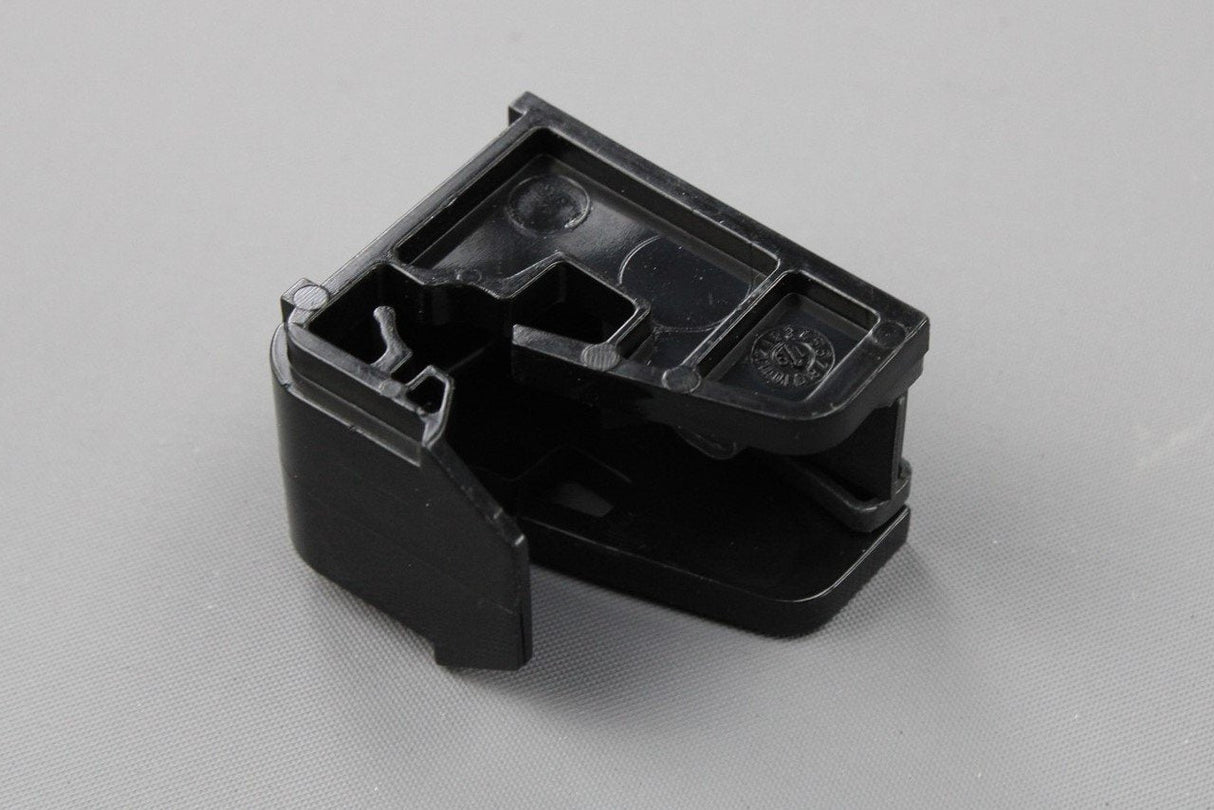 VW Polo 6R 6C 2010-17 headlight mounting fixing clip (x1) 6R0941511