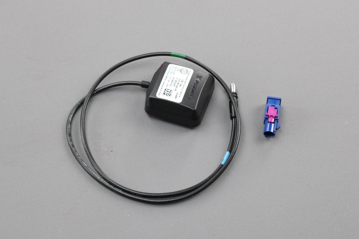 VW Caddy 2016-20 GPS sat-nav aerial antenna 2K5035526AB, view 1