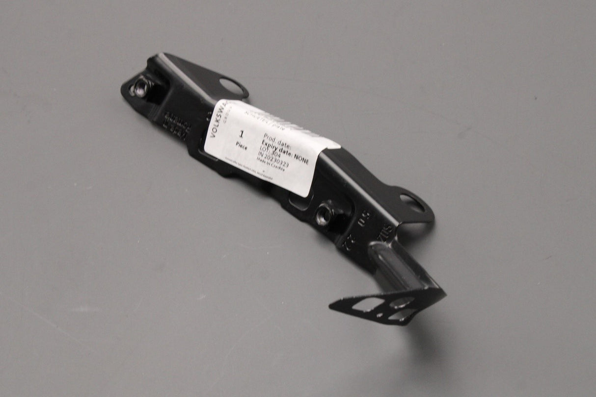 Audi A3 S3 RS3 8V 2017-2020 front wing lower bracket (right) 8V0821092C