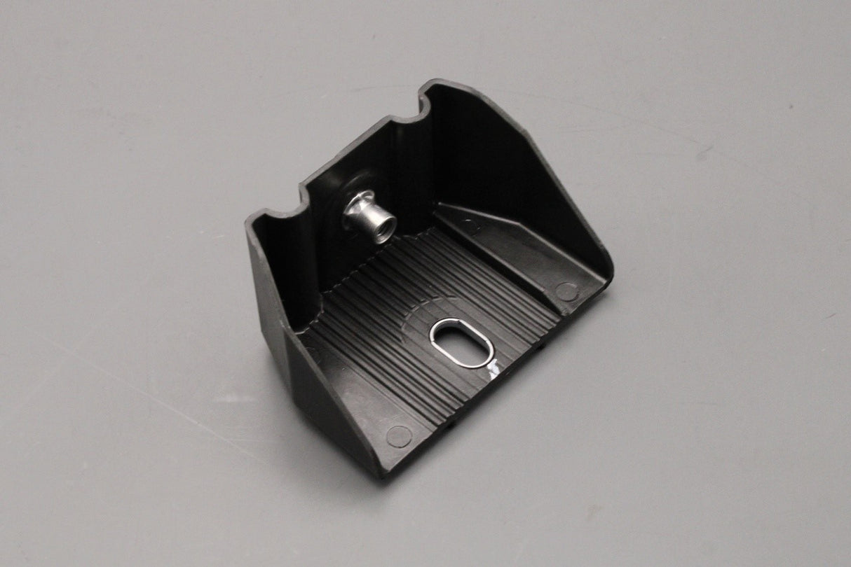 VW Caravelle Cali T5.1 T6 T6.1 front slam panel bracket (x1) 7E0805731B