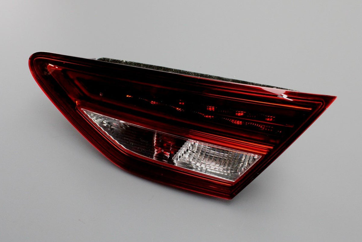 SEAT Leon FR Cupra 13-16 inner LED tail light RHD (right) 5F0945308M, view 1