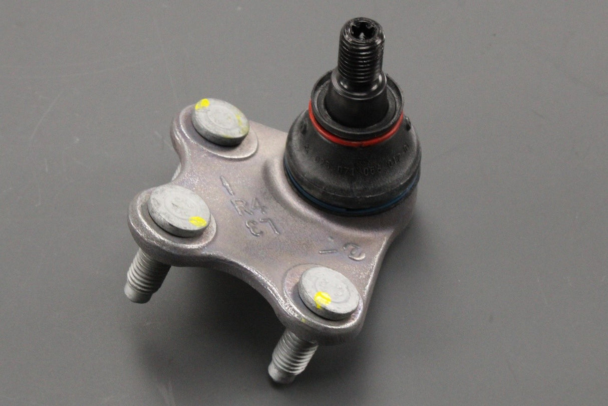 VW Polo Up Audi A1 Skoda SEAT lower ball joint (right) 6R0407366B