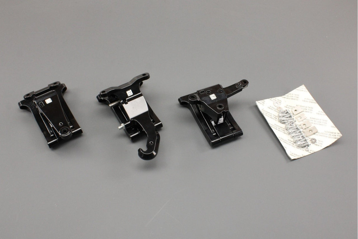 Bentley Bentayga 17-20 side step mounting bracket kit (left) 36A071777
