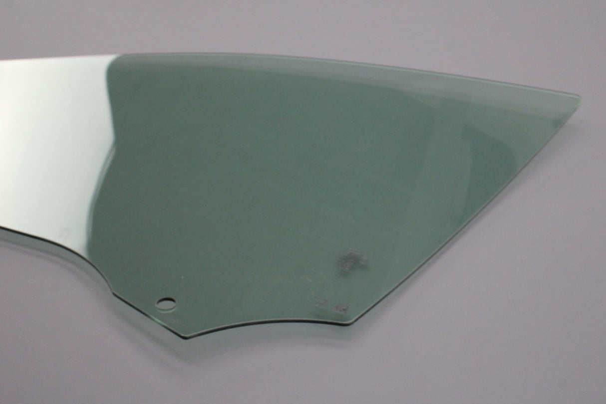 Audi A3 8Y 2022-on front door side window glass (right) 8Y0845202A