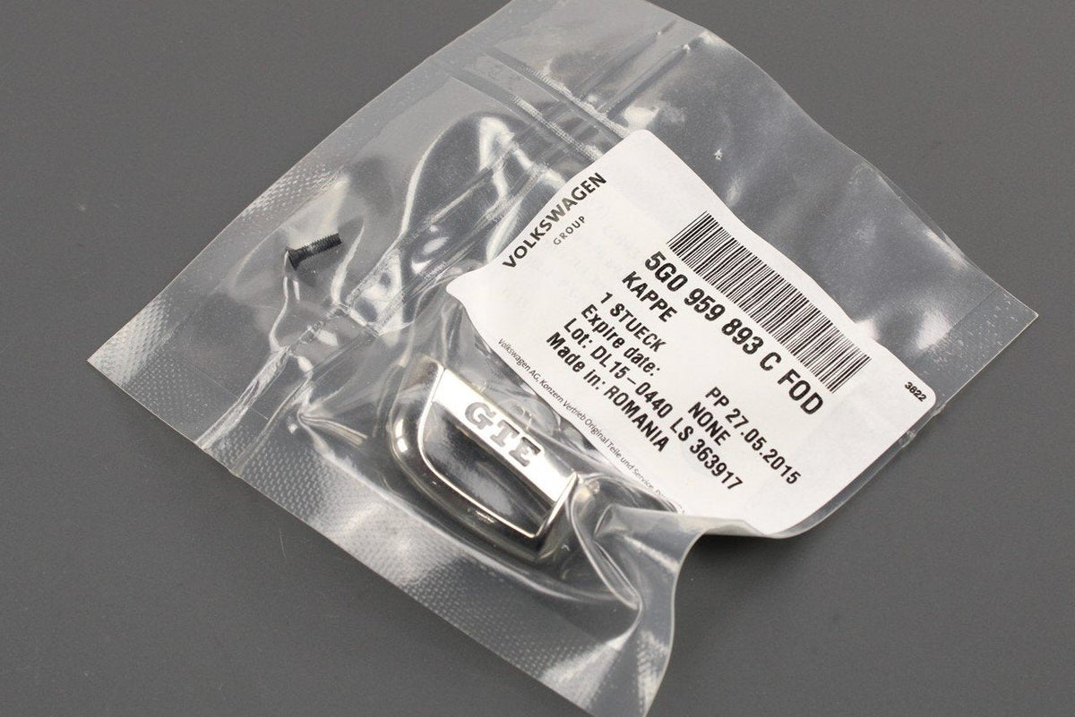 VW Golf MK7 MK7.5 2013-2020 GTE key fob top cap chrome 5G0959893C FOD, view 1