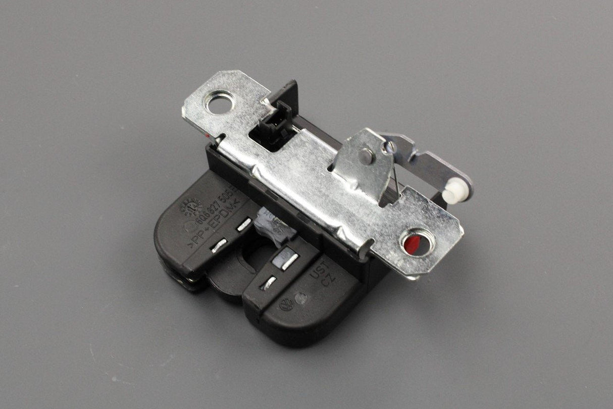 VW Polo 9N 9N3 2002-2010 boot lid lock with micro switch 6Q6827505E