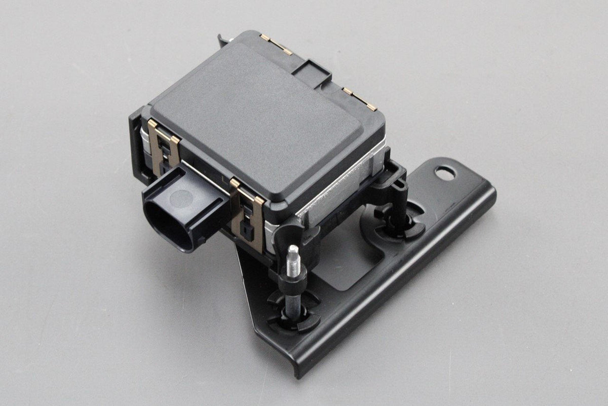 VW Golf MK7 Audi A3 Skoda radar cruise con. distance sensor 5Q0907561H, view 1