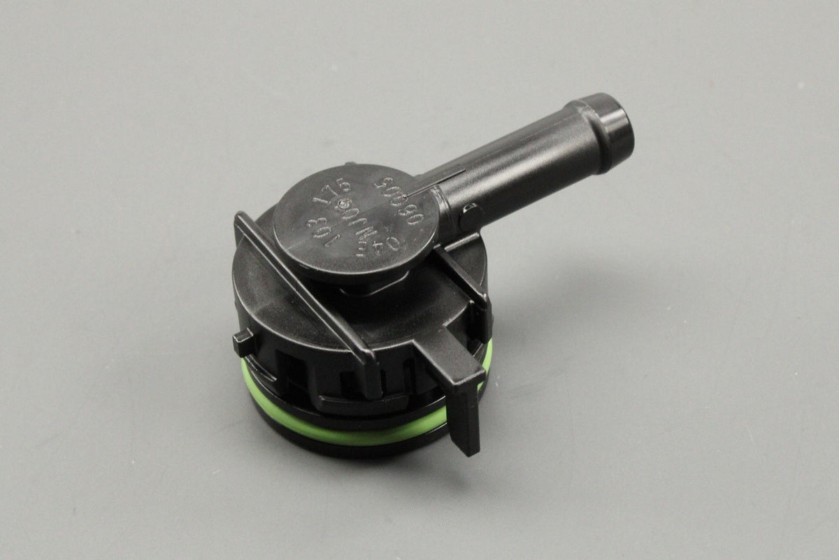 VW Golf Audi Q3 Skoda Fabia SEAT Leon crankcase breather valve 04E103175, view 1
