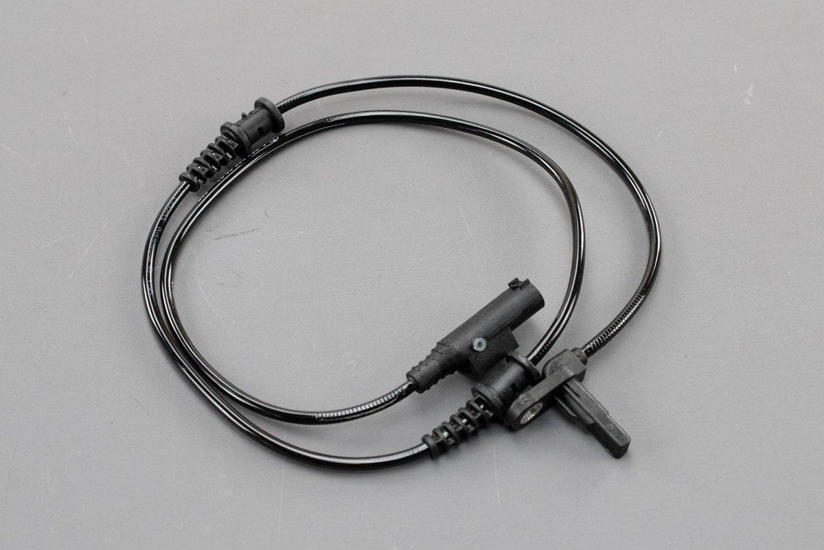 VW Crafter 2012-16 ABS speed sensor (front) 2E0927748Q, view 1