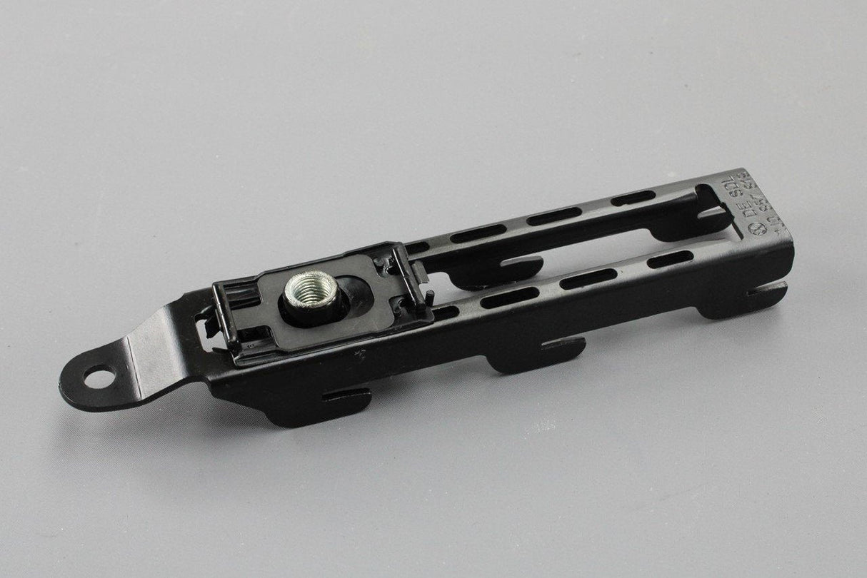 VW Golf MK4 Amarok Caddy T5 T6 seatbelt height adjuster 1J0857819H