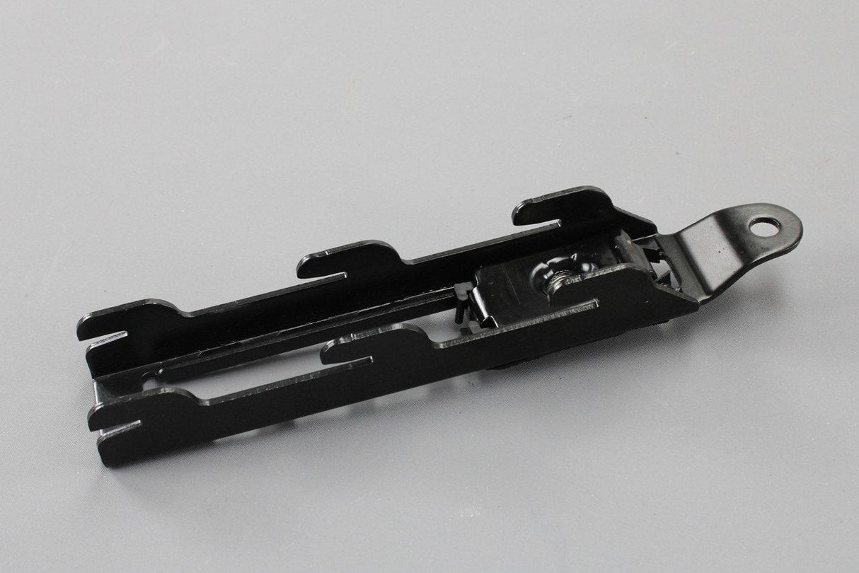 VW Golf MK4 Amarok Caddy T5 T6 seatbelt height adjuster 1J0857819H