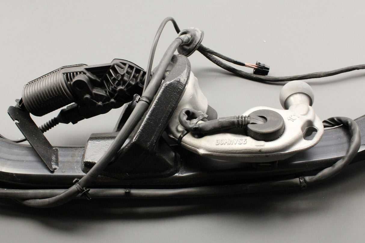SEAT Tarraco 2019-on deployable tow bar hitch 5FJ0952160A