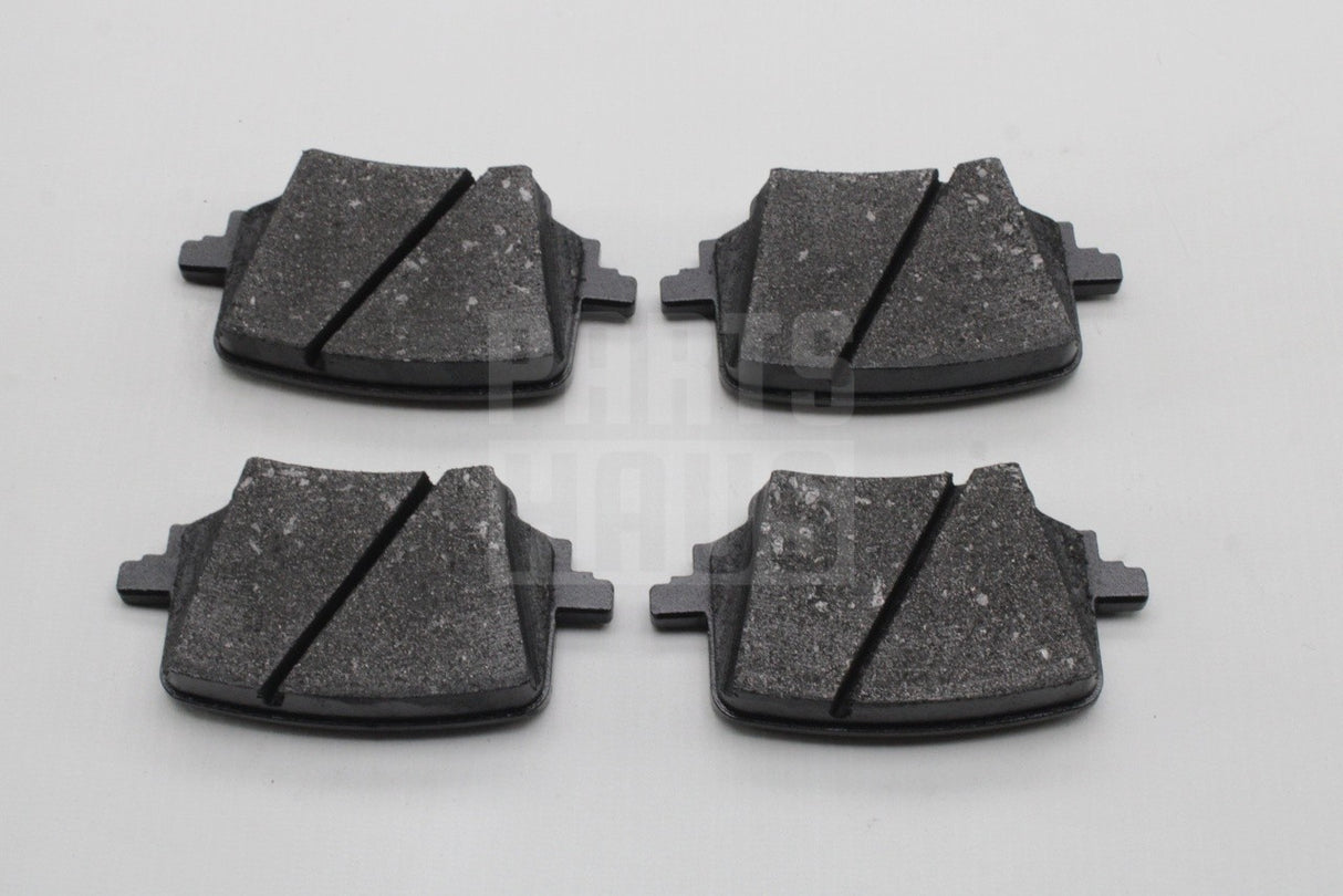 VW Tiguan Passat 24-on Audi Q3 Skoda CUPRA rear brake pads set 3WA698451