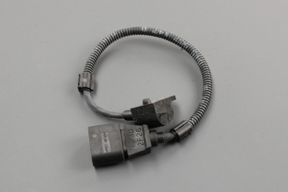VW Polo 9N Audi A2 Skoda SEAT camshaft position sensor (TDI) 045957147B