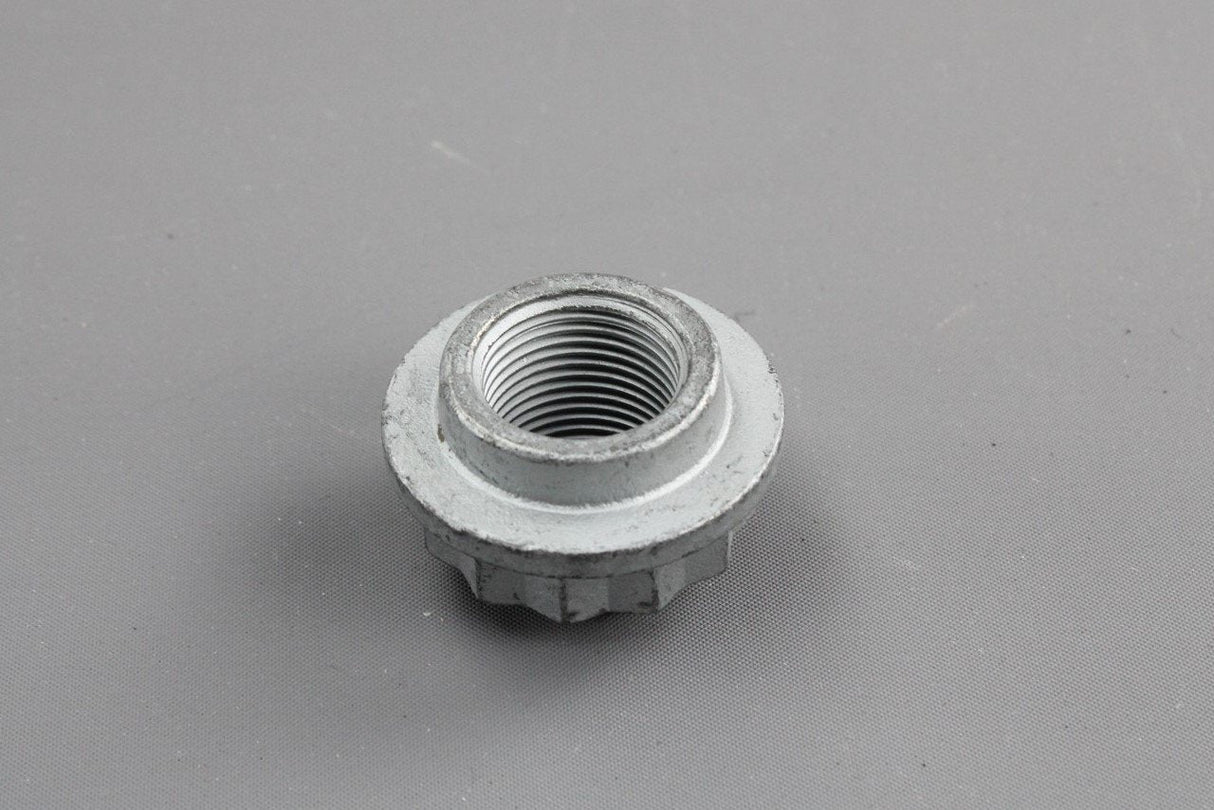 VW Transporter T5 T6 Touareg driveshaft hub nut M20x1.5 (x1) WHT005286