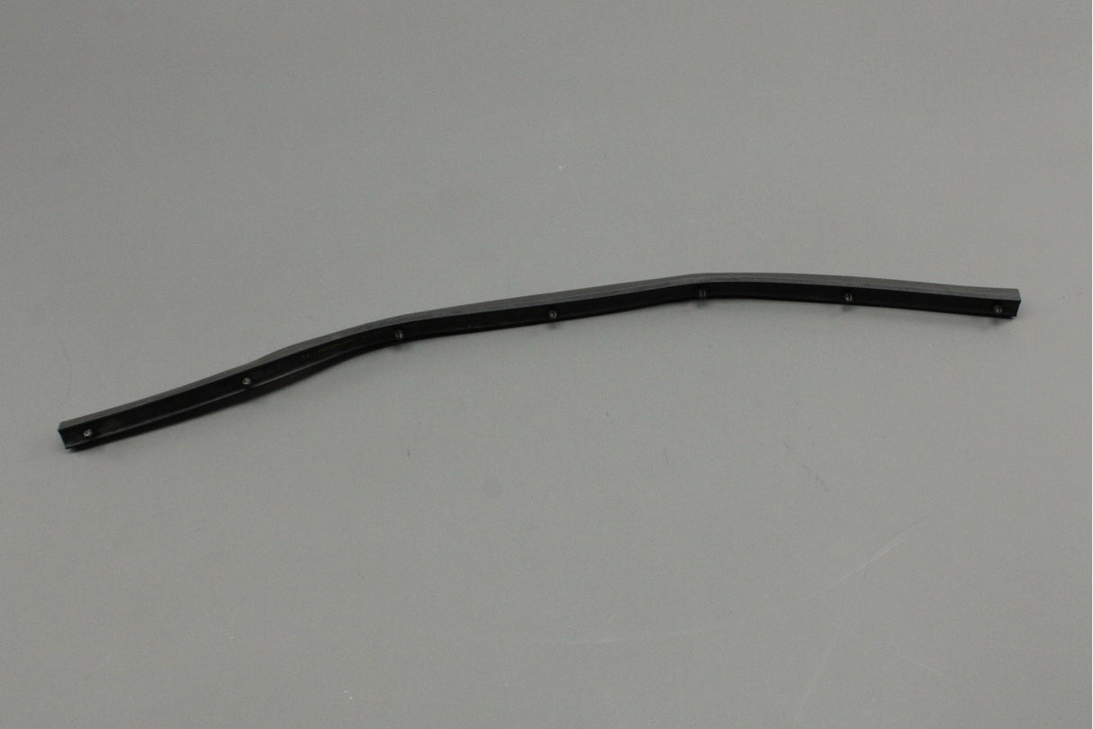 VW Golf Polo Audi A1 SEAT Ibiza 2013-on bonnet gasket (centre) 5G0823707