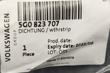 VW Golf Polo Audi A1 SEAT Ibiza 2013-on bonnet gasket (centre) 5G0823707