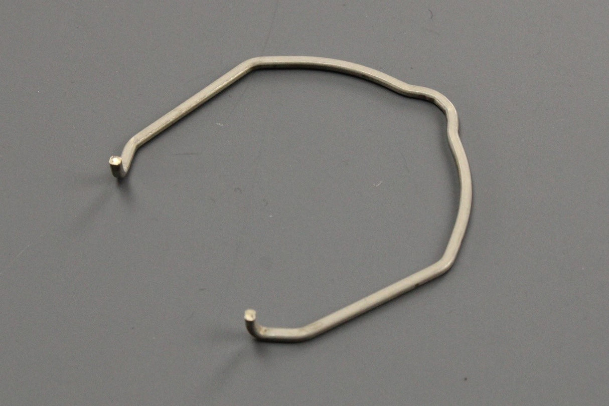 VW Transporter Audi intercooler / intake pipe retaining clip 1J0145769C