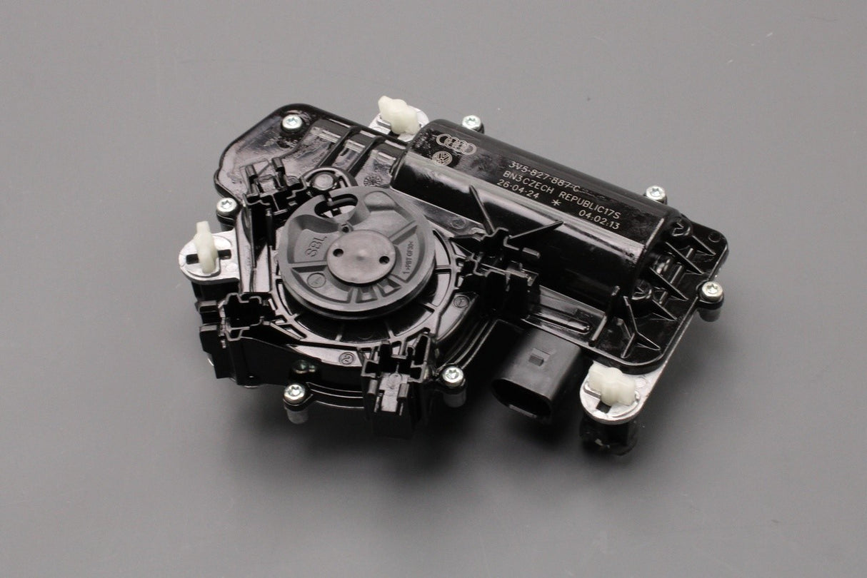 Audi A3 8Y A5 A6 A7 Q5 Q8 SEAT Leon rear boot lid servomotor 3V5827887C