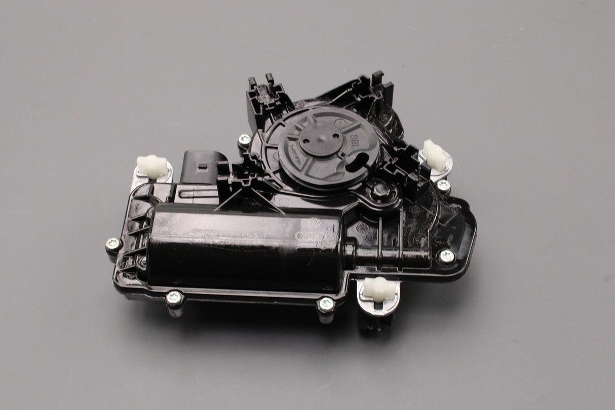Audi A3 8Y A5 A6 A7 Q5 Q8 SEAT Leon rear boot lid servomotor 3V5827887C