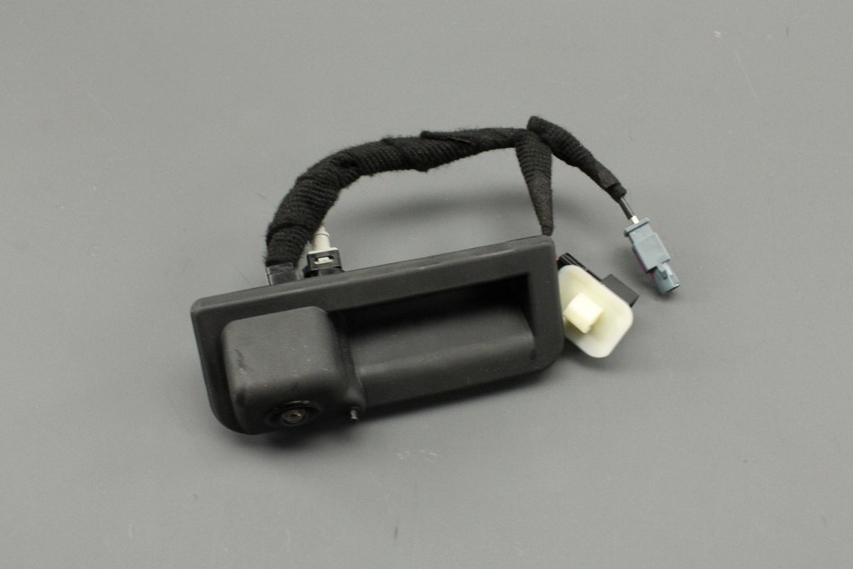 Skoda Fabia 2022-on boot lid handle with reversing camera 6VE827566, view 1