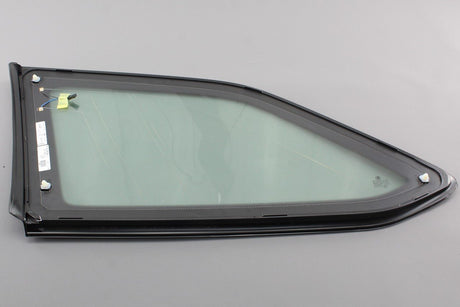 Skoda Octavia Estate 2014- Rear right fixed quarter window 5E9845298JNVB