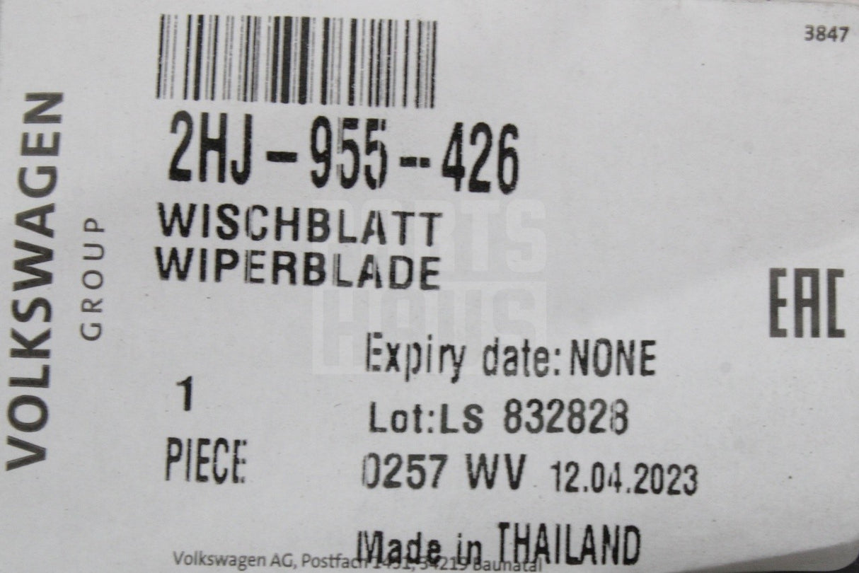 VW Amarok 2022-on drivers side front windscreen wiper blade 2HJ955426