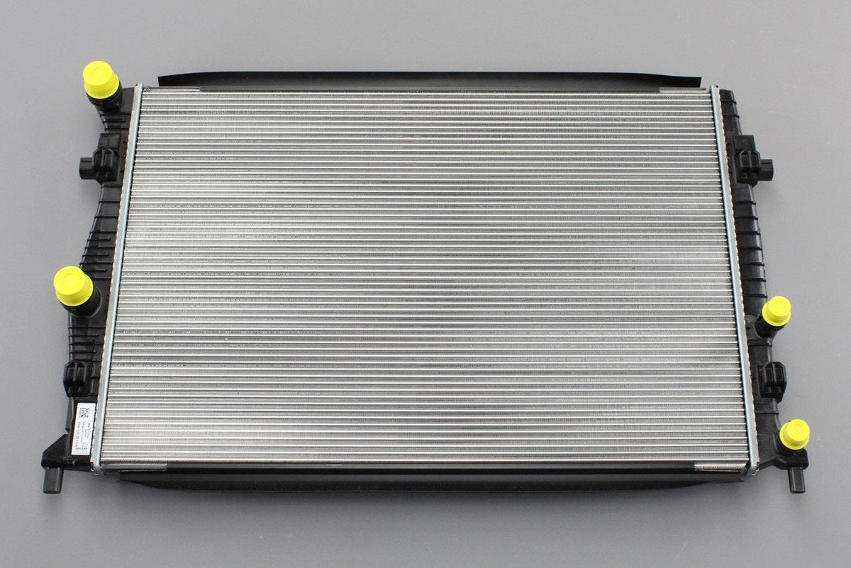 VW Golf MK7 7.5 A3 Leon Octavia 1.2 1.4 TSI coolant radiator 5Q0121251EA, view 1