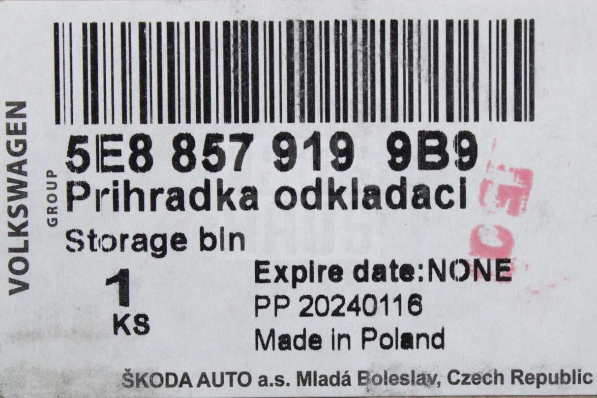 Skoda Octavia 20-on drivers dashboard stowage compartment 5E8857919 9B9