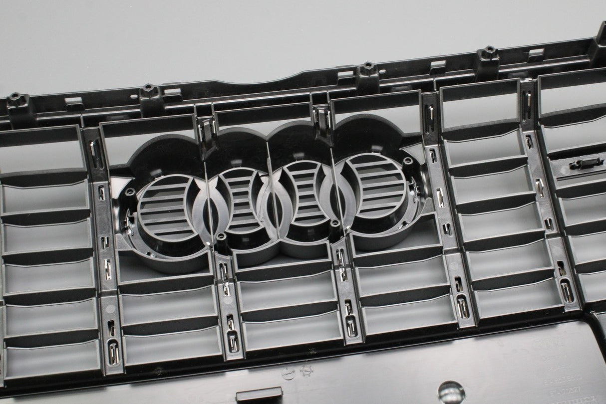 Audi SQ2 2017-on front bumper radiator grille 81A853651C 1RR