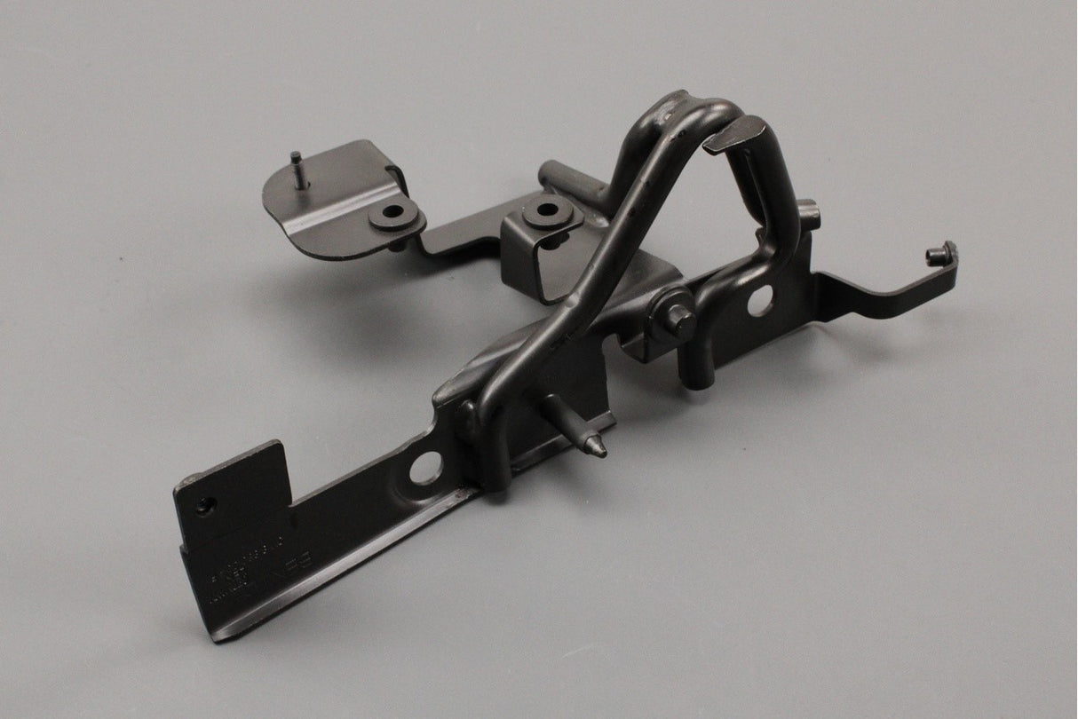 Bentley Continental 2017-2018 seat belt guide (front right) 3W8880304F
