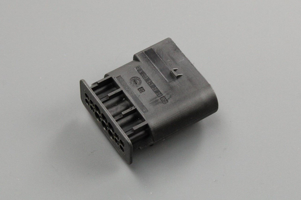 Mercedes-Benz plug housing A0555452928