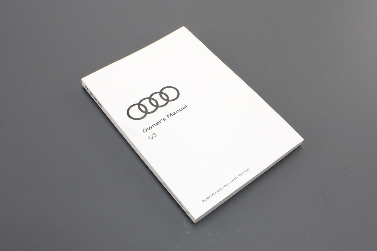 Audi Q3 2019-on owners manual booklet (edition 2020) 83A012720AG, view 1