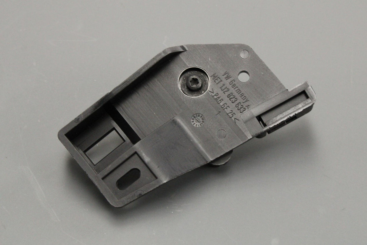 VW Golf MK4 Beetle Octavia Leon bonnet release handle bracket 1J2823633A