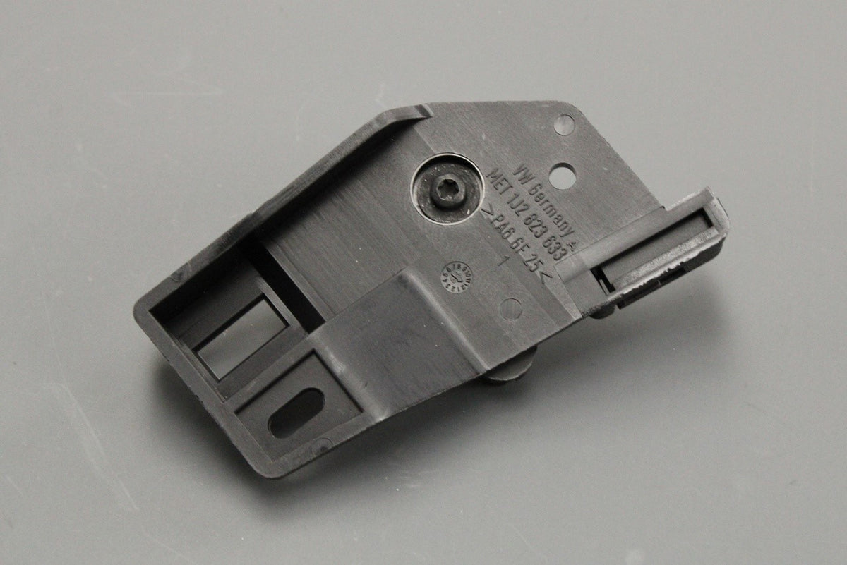 VW Golf MK4 Beetle Octavia Leon bonnet release handle bracket 1J2823633A, view 1