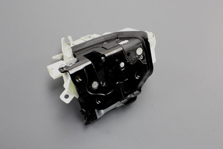 Audi A4 A6 A7 Q5 Q7 RS4 RS5 RS6 RS7 front door lock (right) 8J2837016E