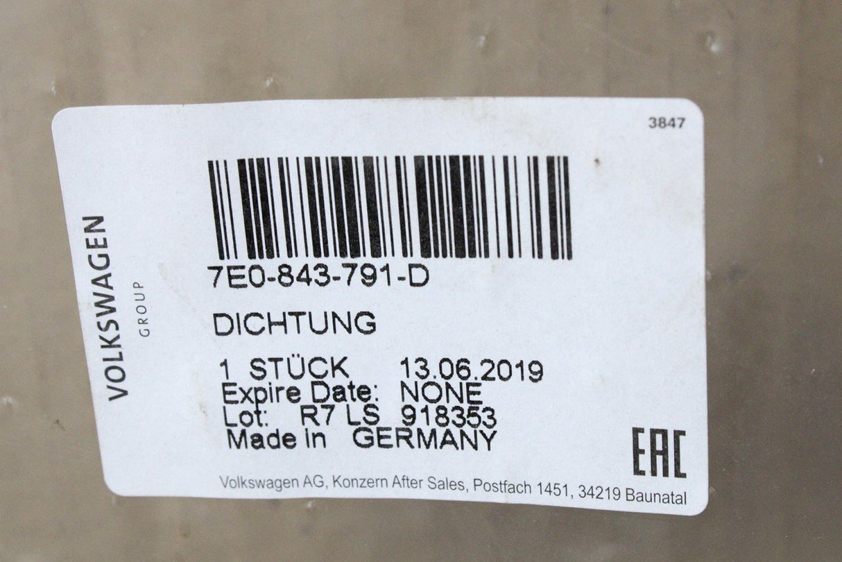 VW Transporter T5 T6 T6.1 side sliding door seal (left) 7E0843791D