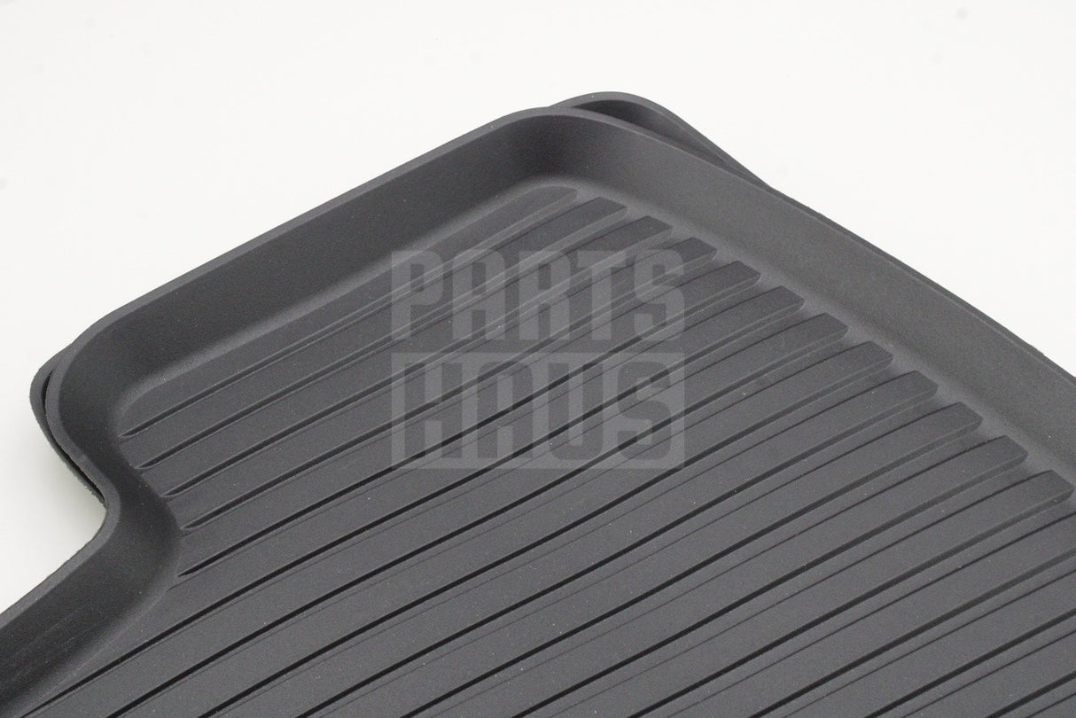 Skoda Karoq 2018-on rear all weather rubber floor mats 57A061512A