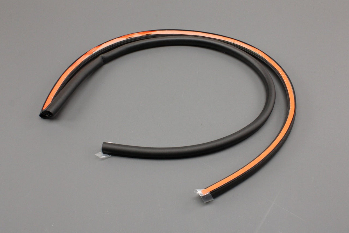 Bentley Continental GT 2012-18 front door seal (left/right) 3W0837703A, view 1